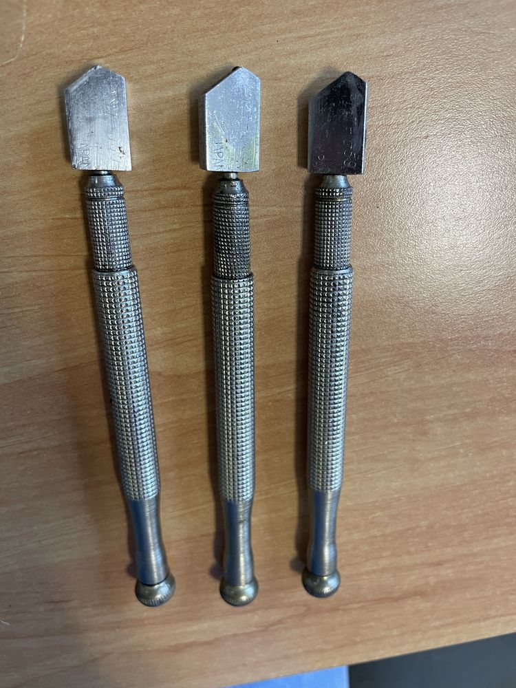 3 cortavidros em metal (lote)