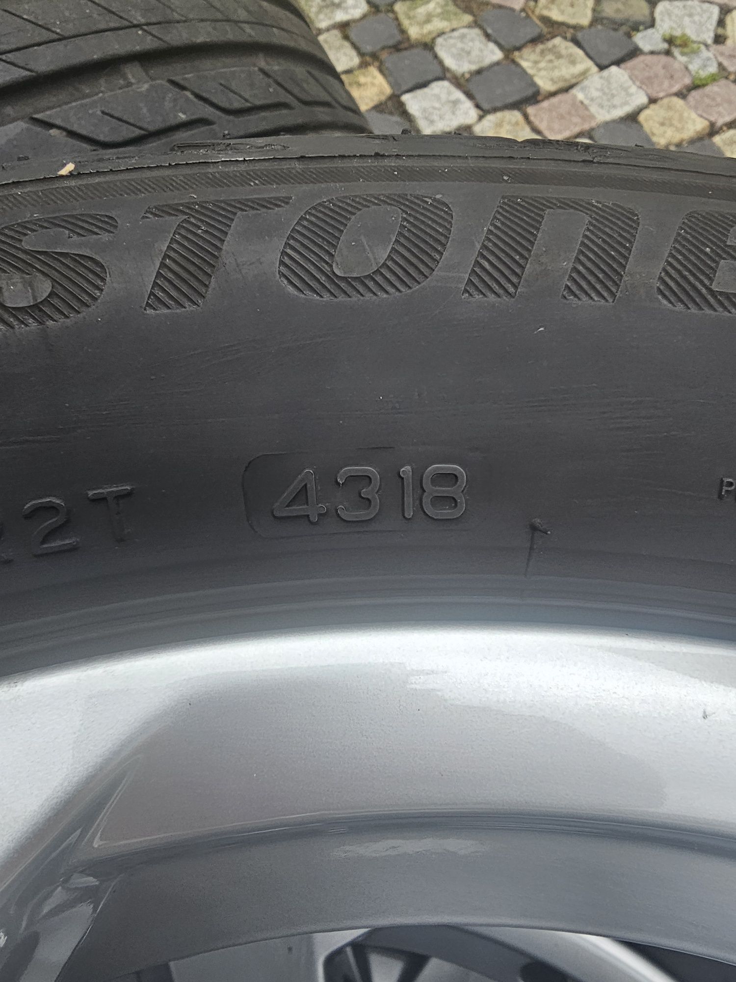 Koła felgi aluminiowe 215/55/17  Audi A6 A4 Q2 opony Lato Brigstone