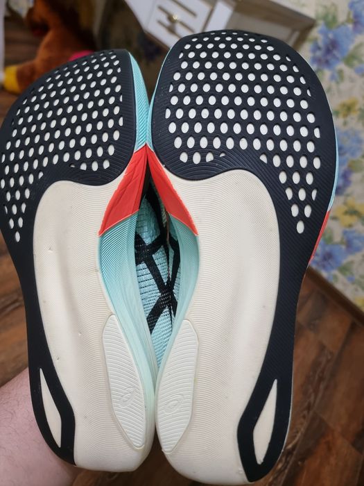 Оригінал 100% чоловічі кросівки Asics Metaspeed Edge EUR 45