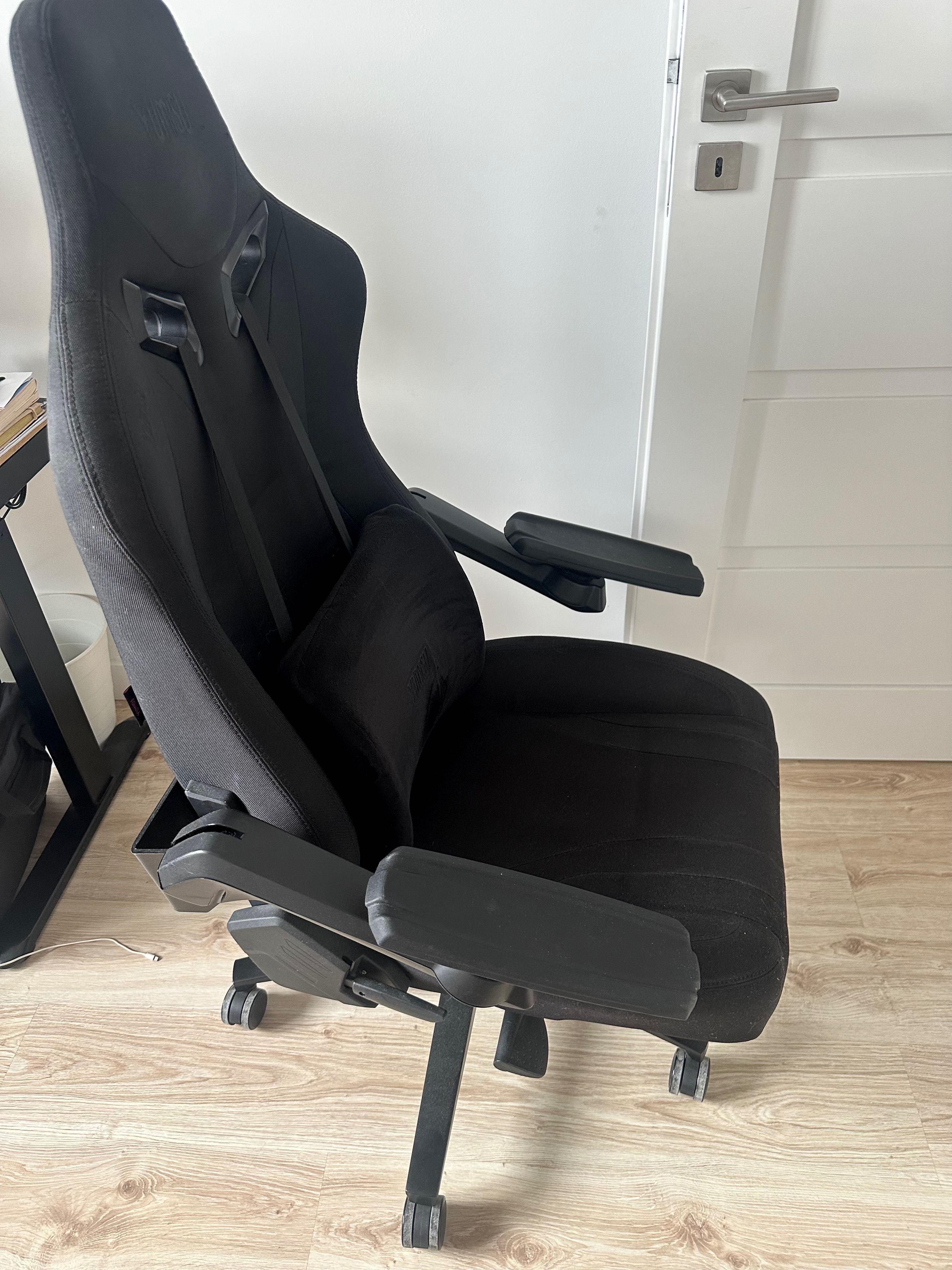 Fotel Biurowy YUMISU 2049 Materiał BLACK