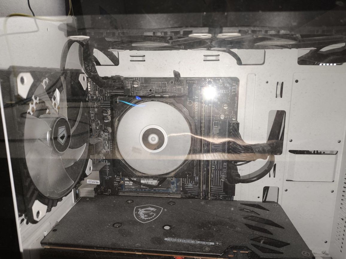 i3-4.4Ghz, 32 Gb RAM, SSD1 256 Gb, SSD2 512 Gb