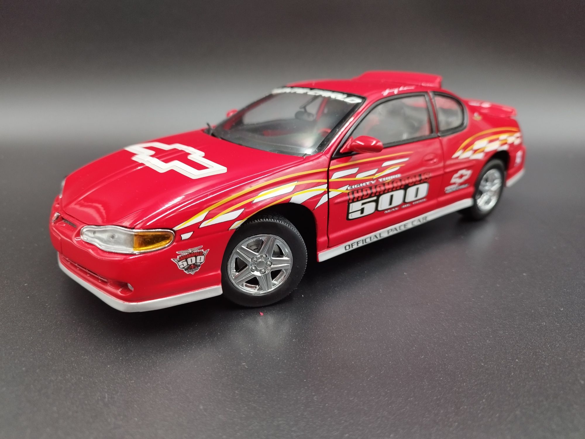 1:18 Sun Star 2000 Chevrolet Monte Carlo SS 1999 Indianapolis 500 Pace