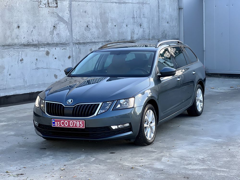 Skoda Octavia A7 2018 рік 1.6TDI - RS style шкіряний салон