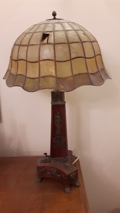 Lampa na biurko z lat dwudziestych ubiegłego stulecia