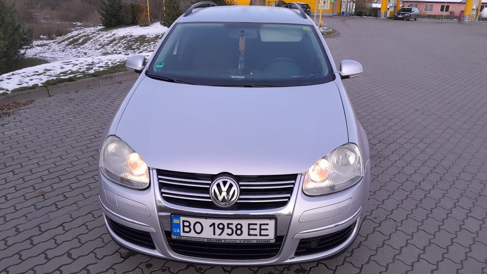 Автомобіль Volkswagen GOLF 1.6 MPI