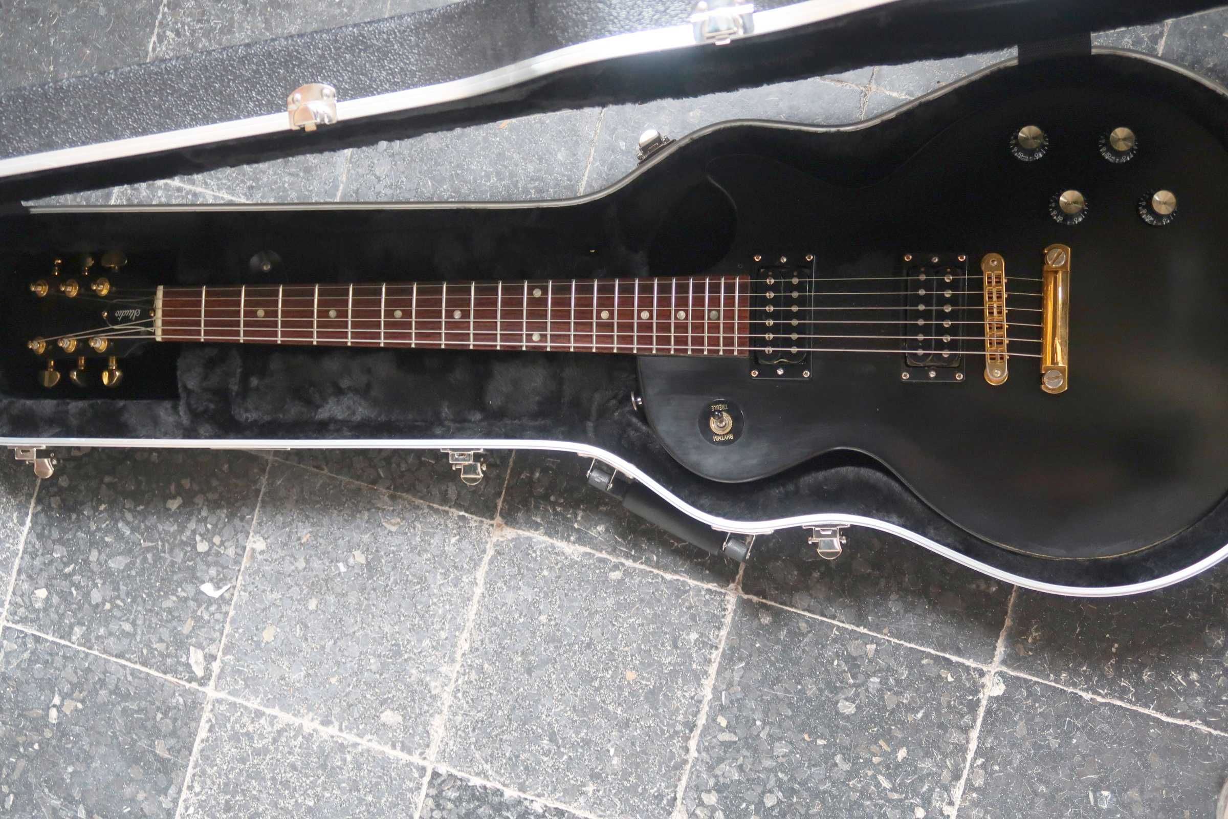 Guitarra Gibson Les Paul Studio de 1998 com case