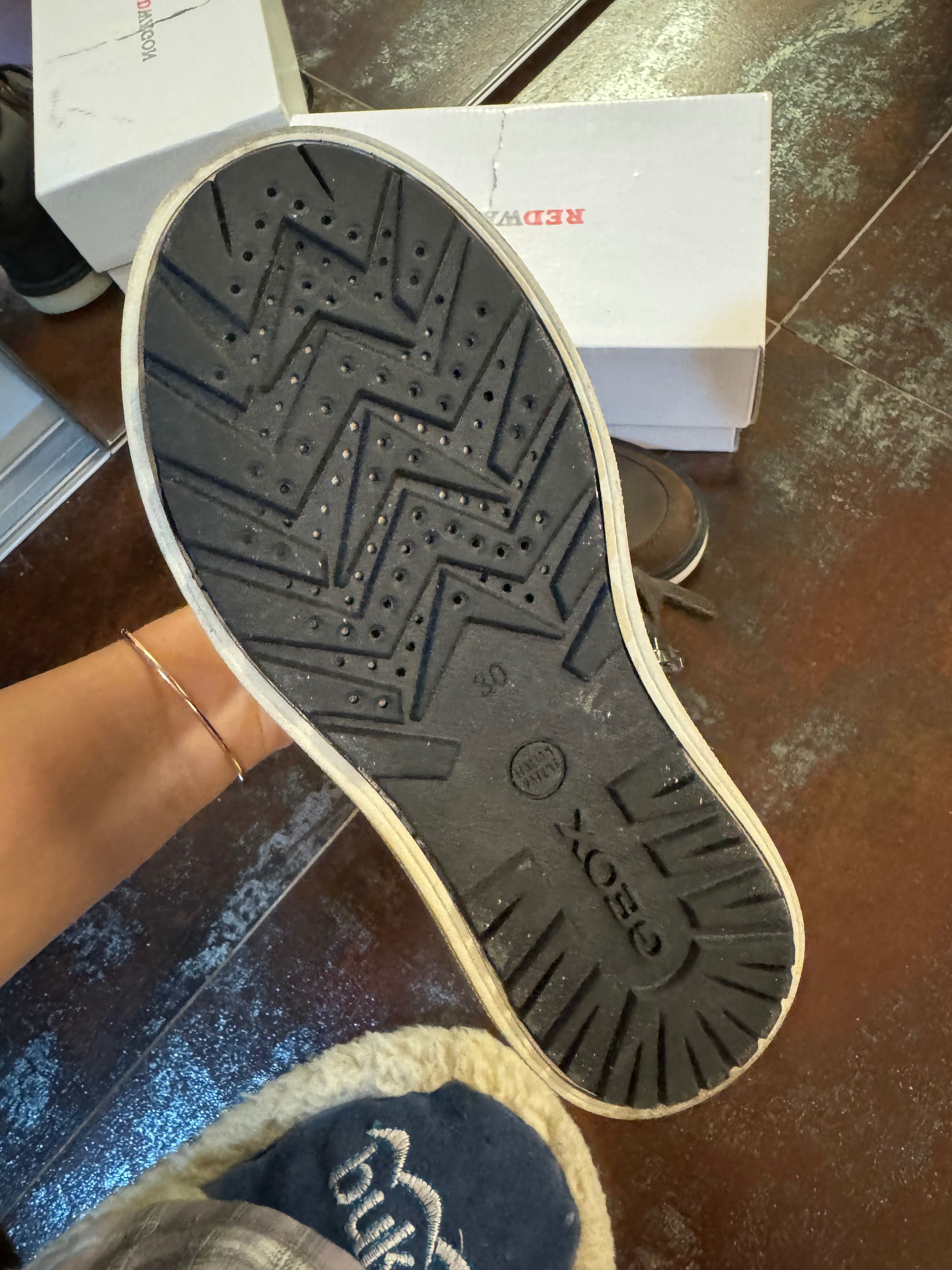 Geox ботинки 30 шкіра, new ballance 38, gucci кросовки