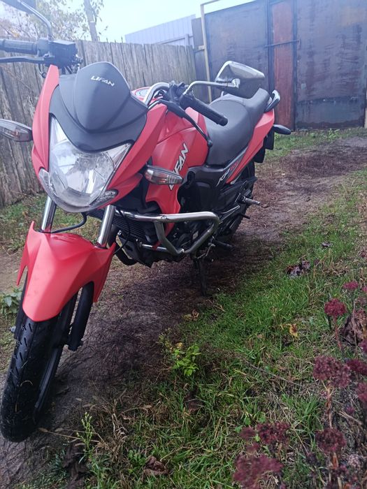 Продам Lifan KP200