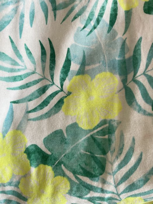 Vestido lindo muito colorido