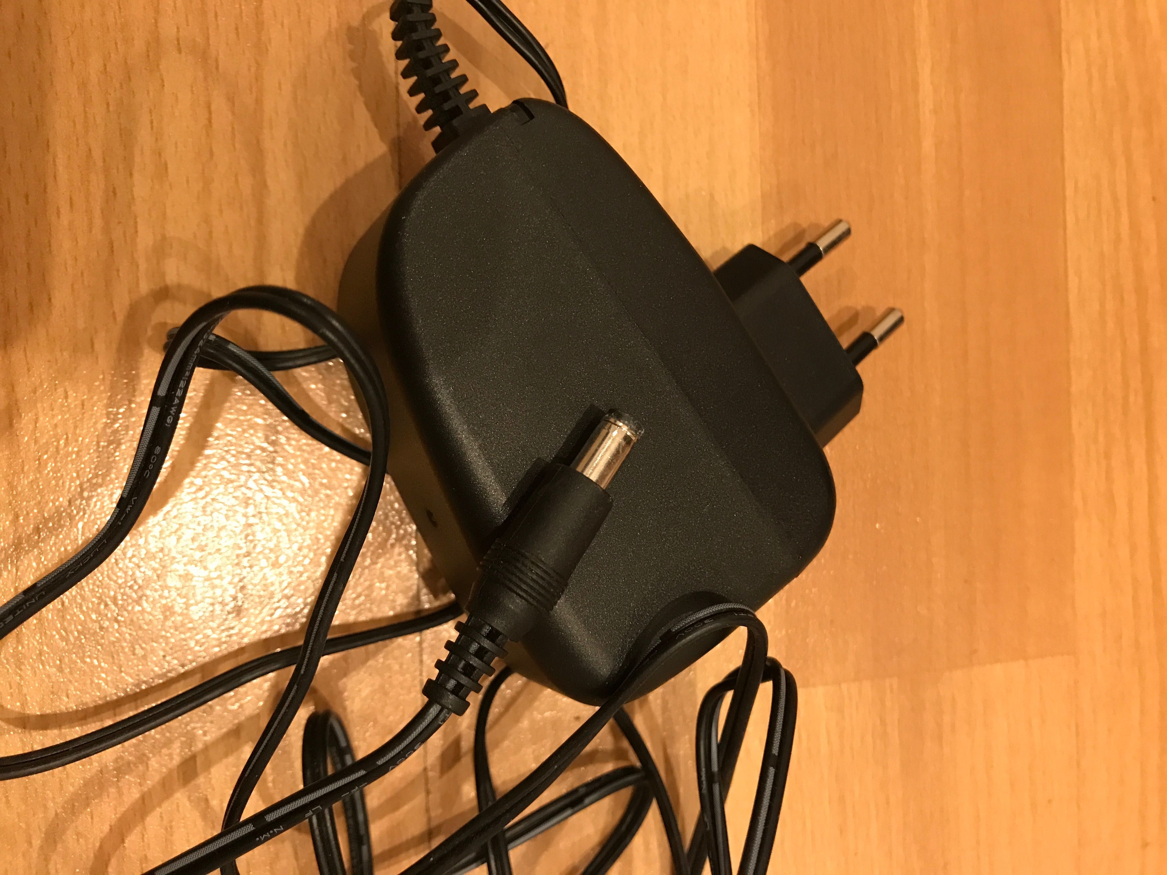 Transformadores / Carregadores / adaptadores