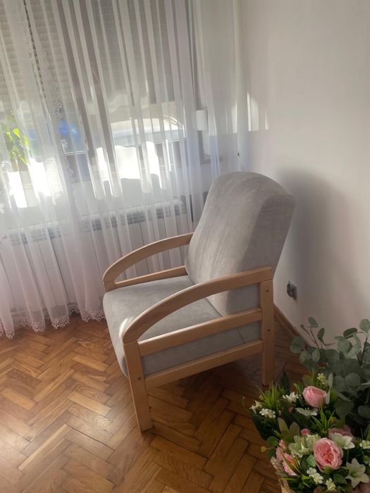 Fotel szary, odrestaurowany