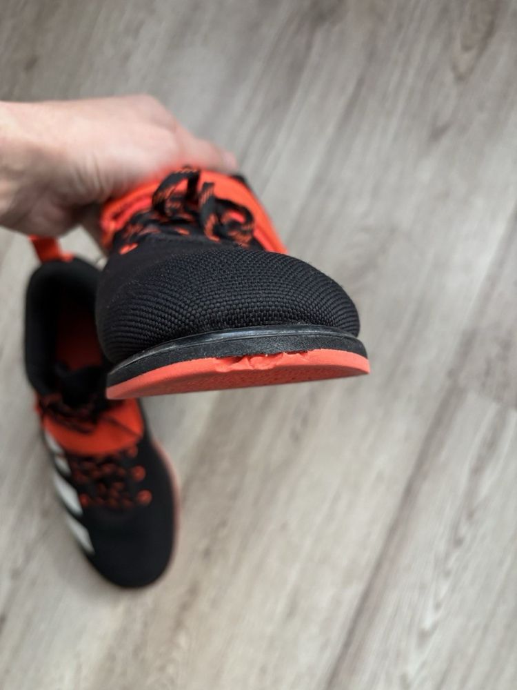 Взуття для тренажерного залу Adidas Powerlift 4 чорний 2021