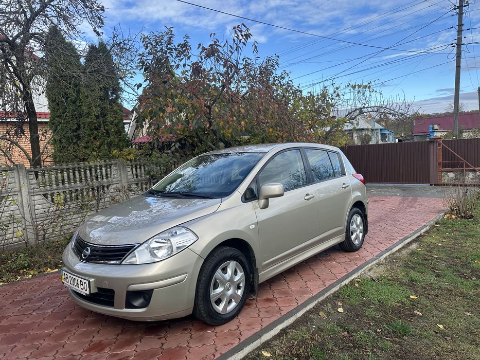 Продам Nissan Tiida