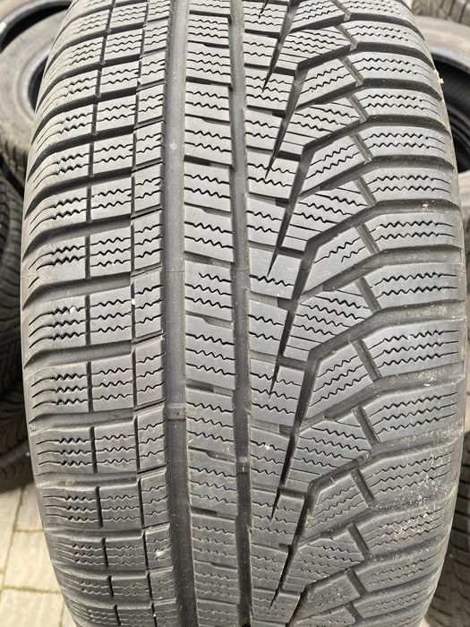 Hankook Winter I cept evo2 215/50 R17 4шт.