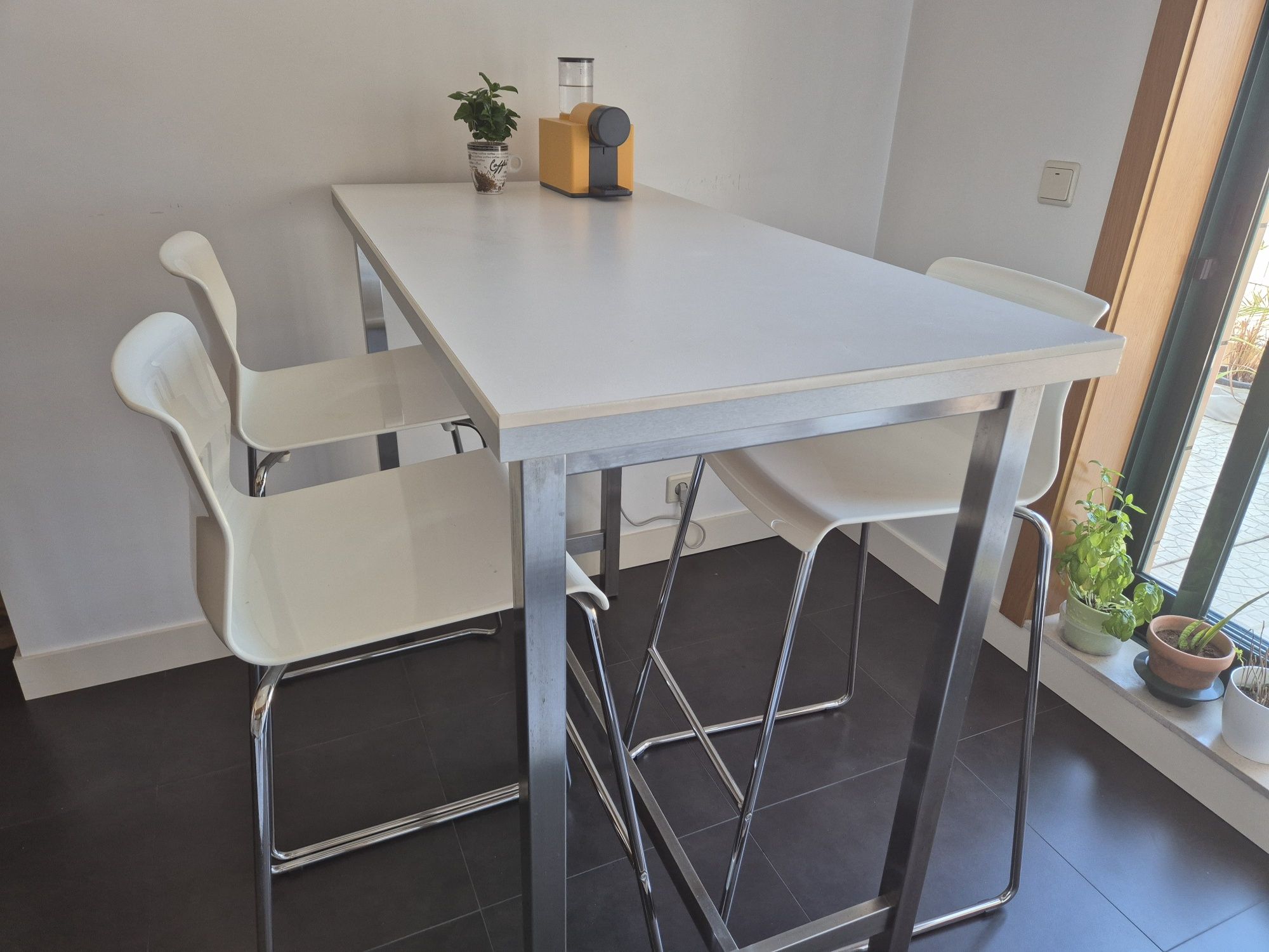 Mesa alta cozinha IKEA
