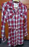 Camisa comprida com cinto