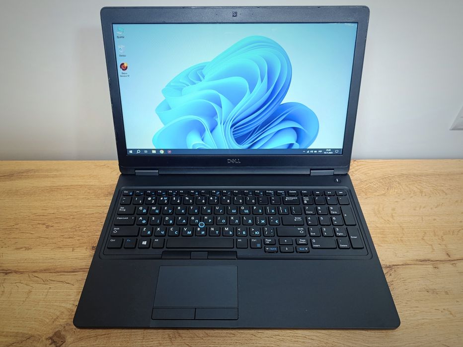 15'6 ноутбук Dell Latitude 5580/i5-8350U/8GB DDR4/Батарея 5 годин