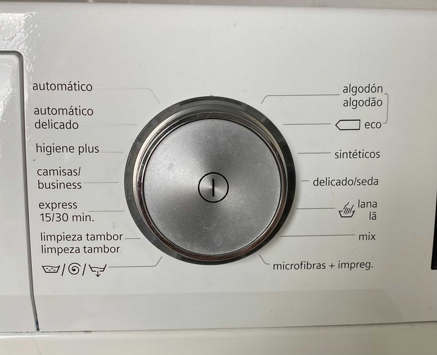 Máquina de Lavar Roupa SIEMENS IQ500 - Usada