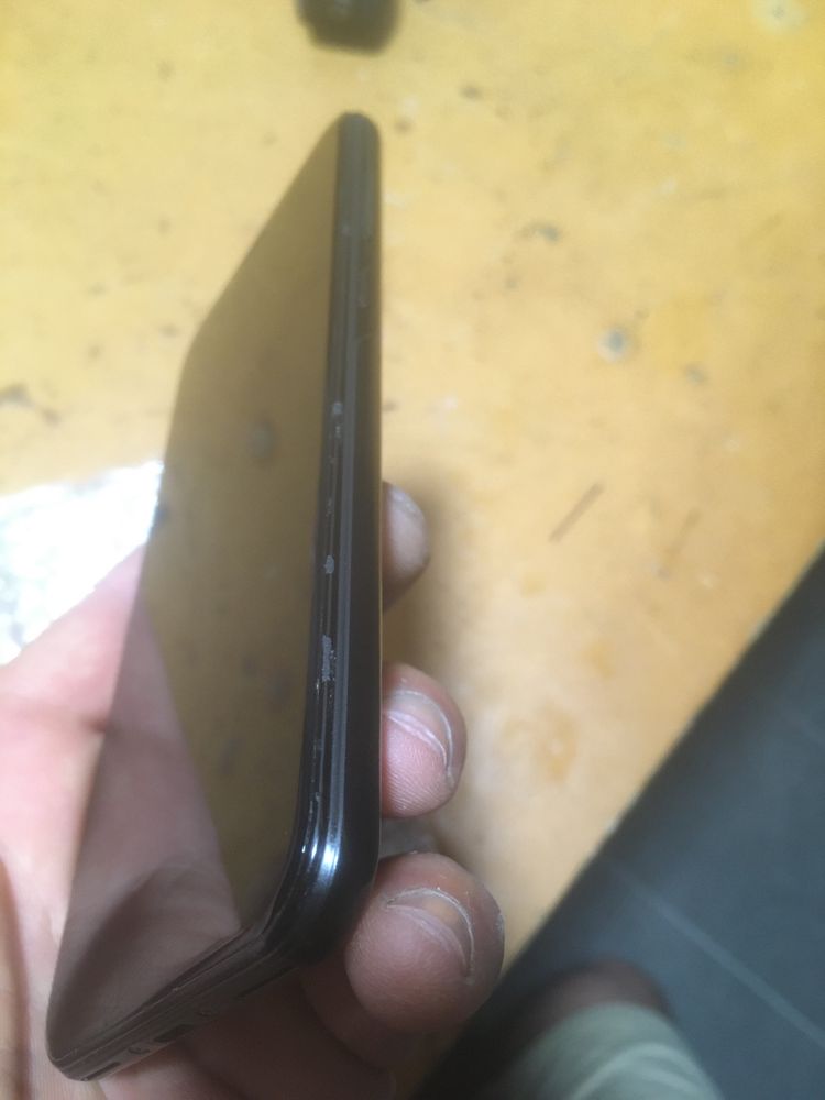 Alcatel 1s impecável