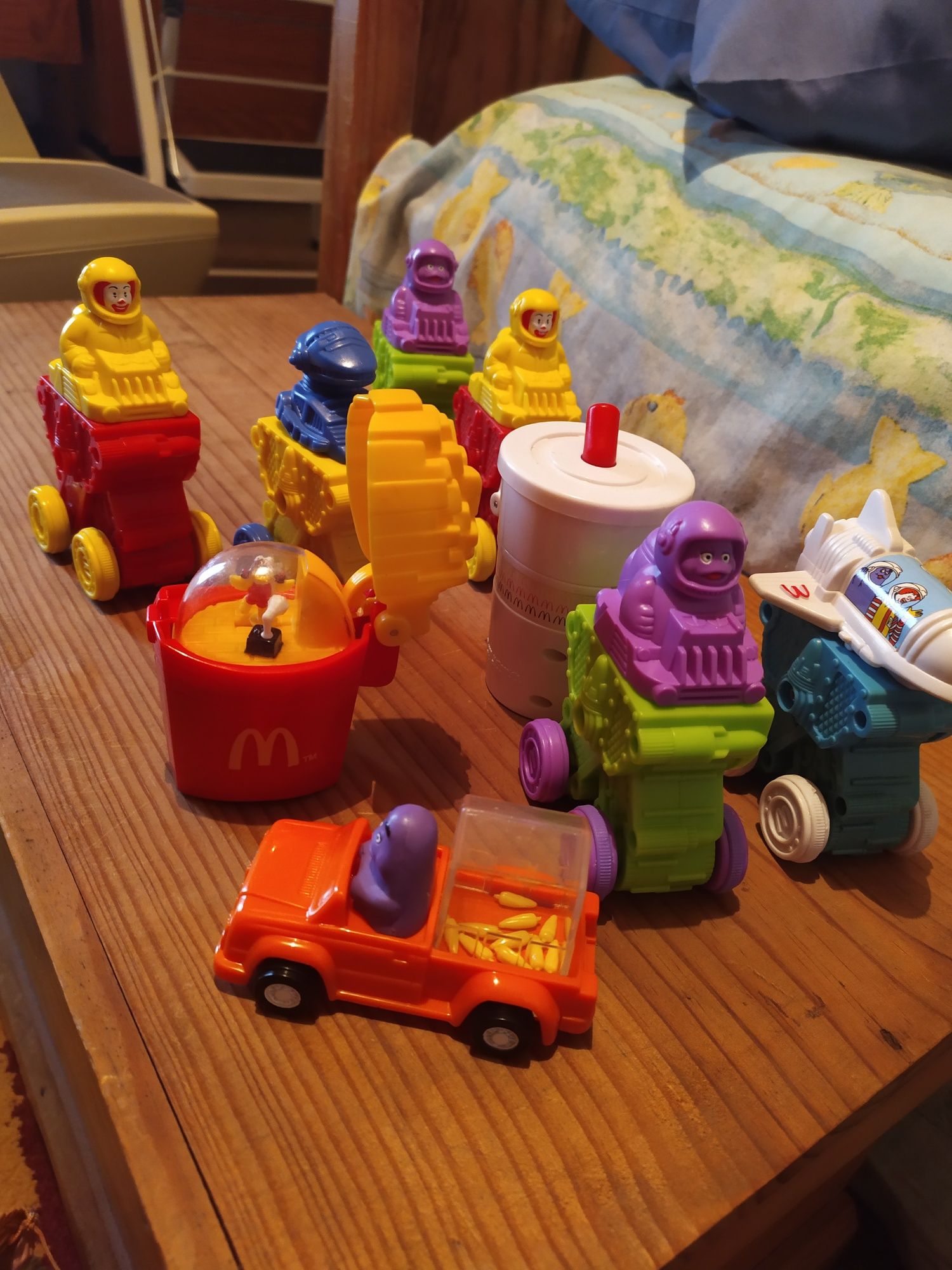 Set 8 figuras do MacDonalds