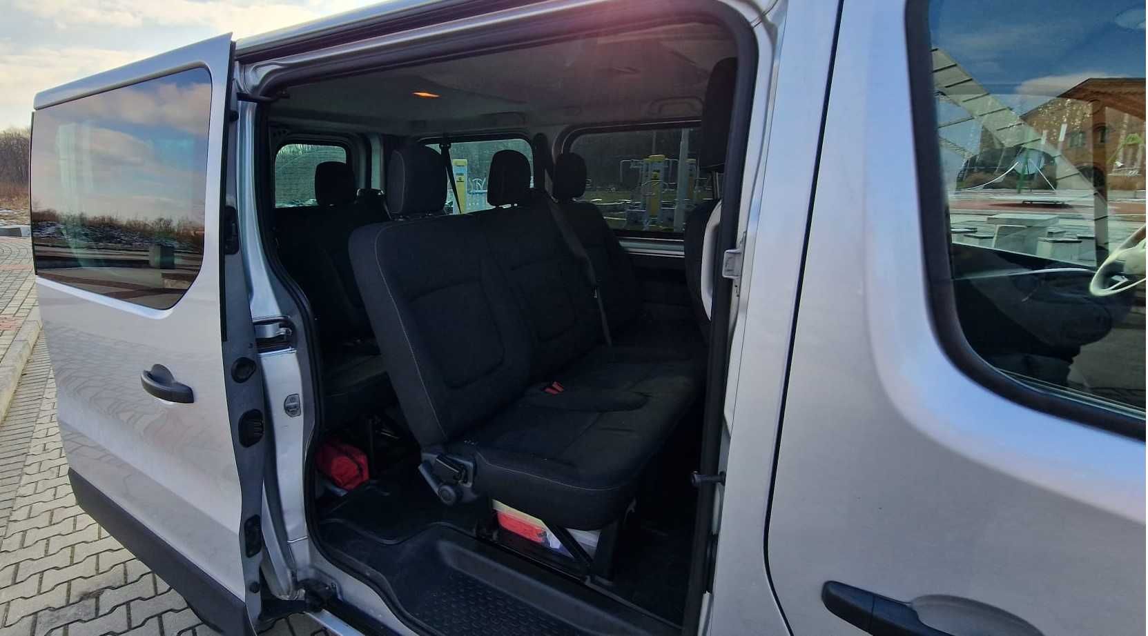 Renault Trafic Bus
