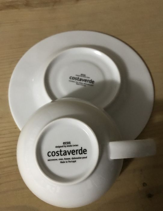 Serviço Porcelana Costa Verde Chavenas e pratos