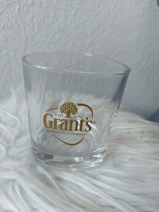 Szklanka do whisky Grant's.