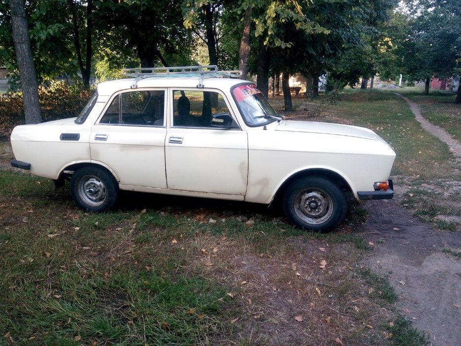 Продам автомобиль Москвич 2140