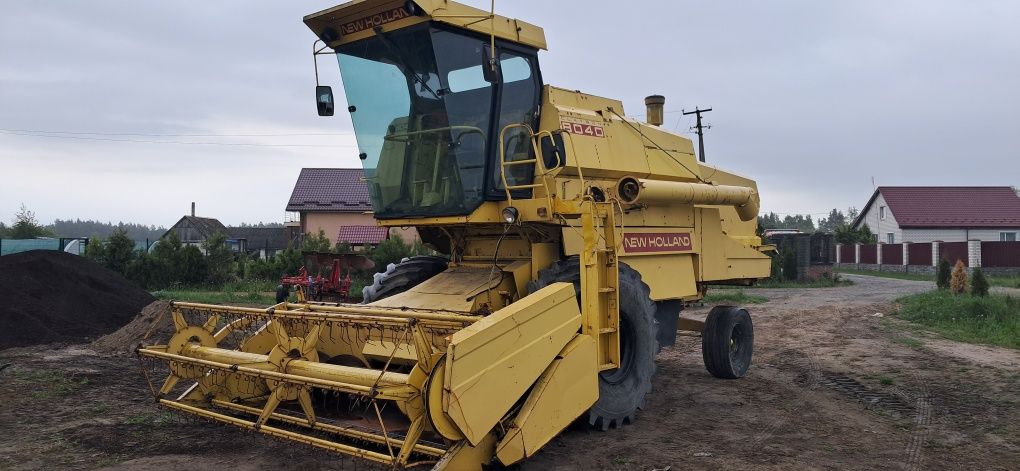 Продам комбайн NewHolland 8040!