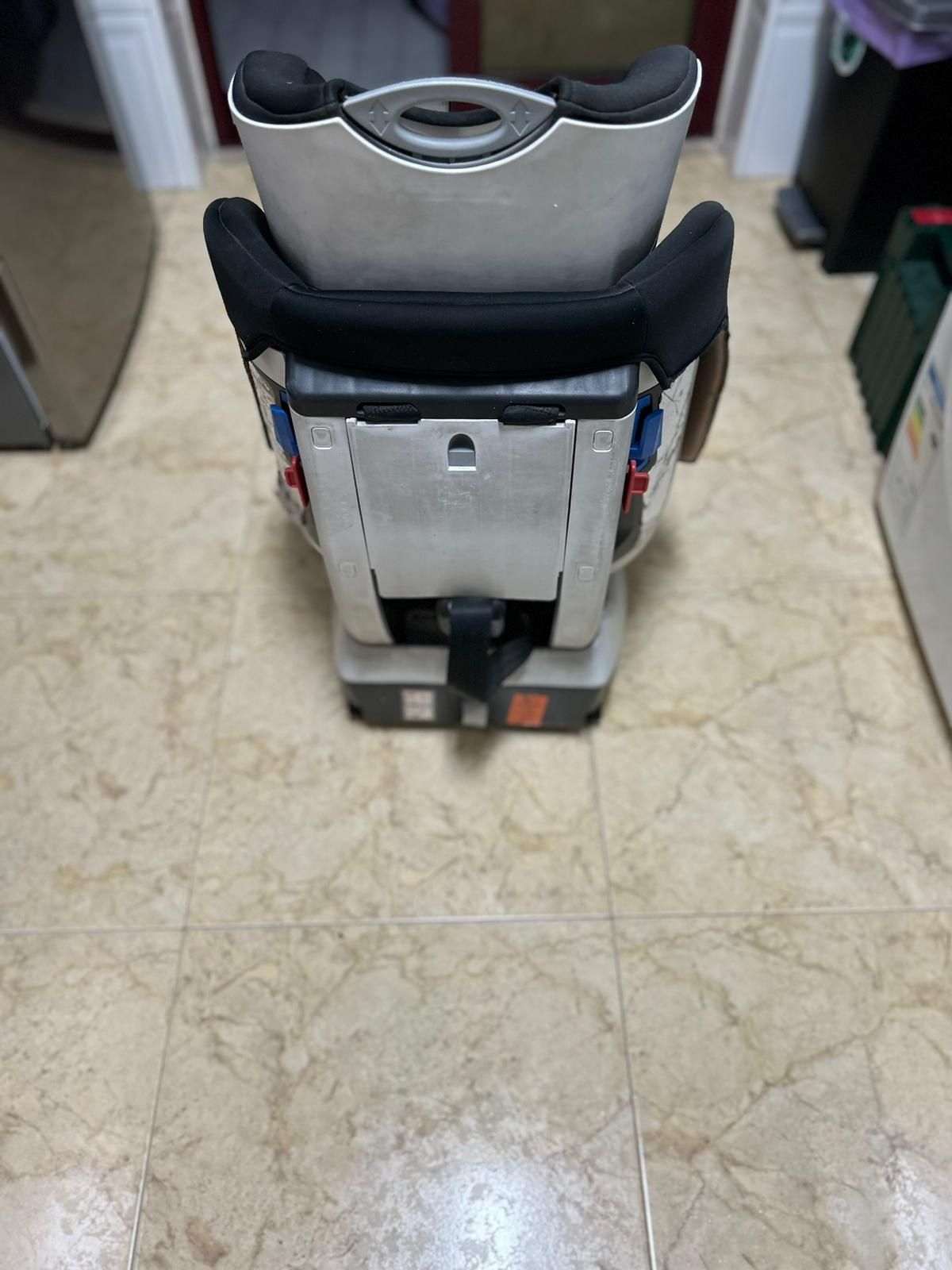 Vendo cadeira Chicco auto isofix