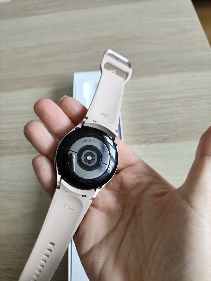 Smartwatch Samsung Galaxy Watch 4 (R860) Pink Gold używany