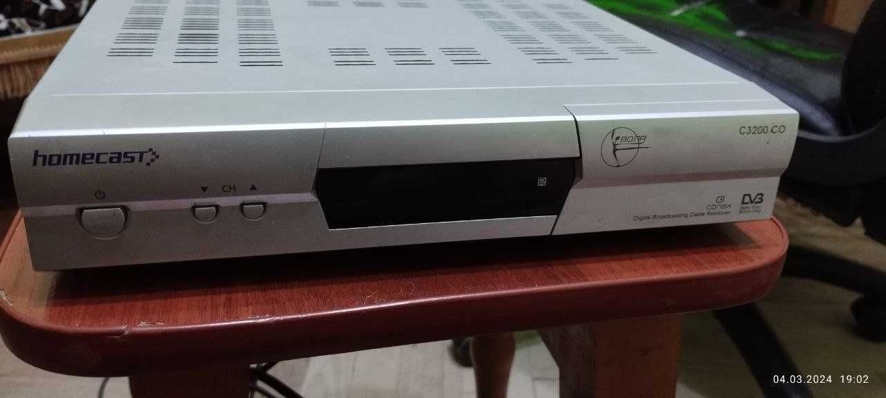Тюнер Homecast C3200 COВ