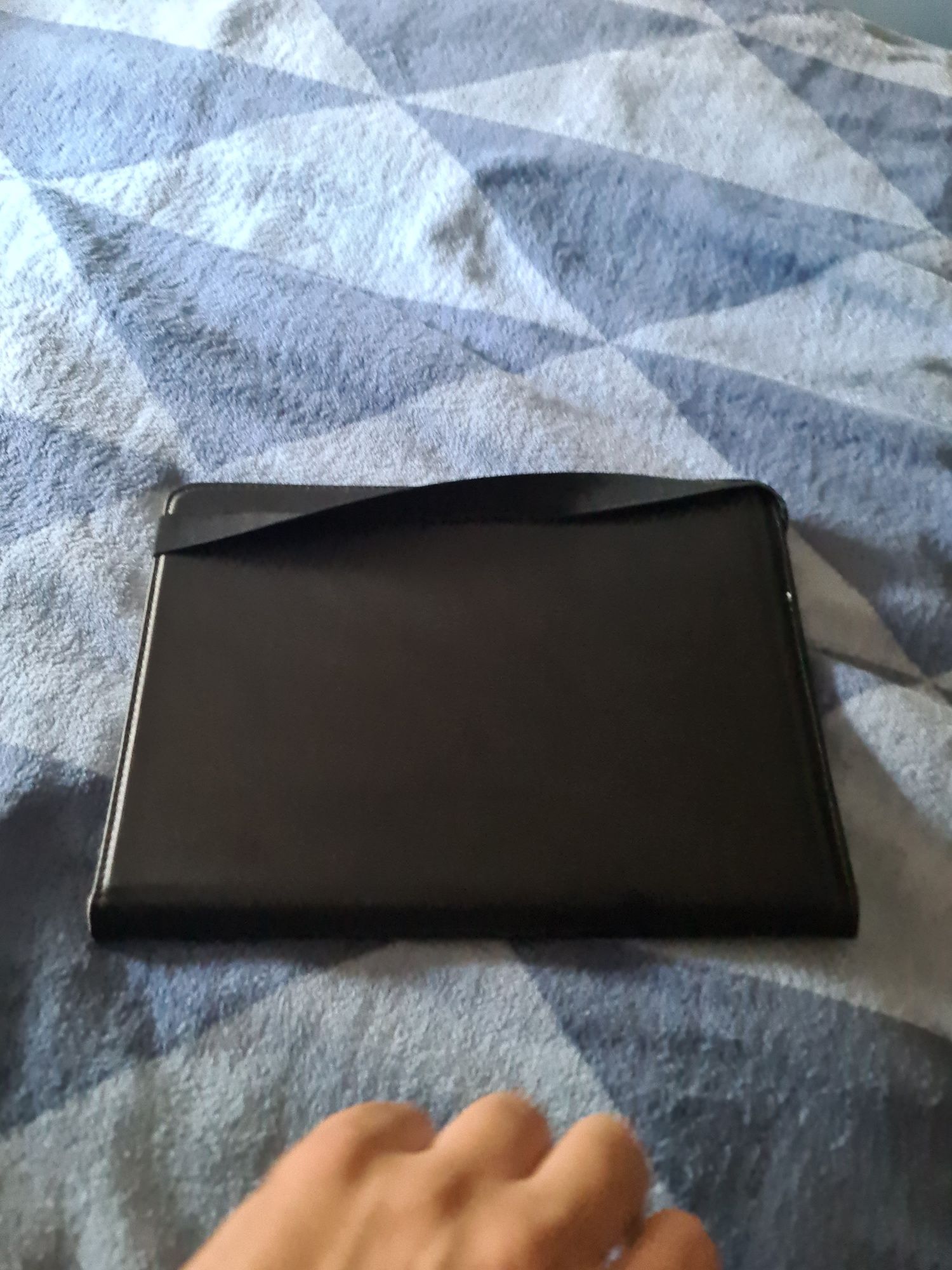 Etui na tablet uniwersalne 9-10.1 cala