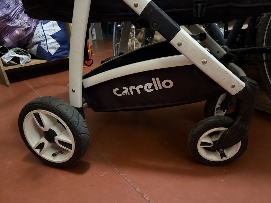 Коляска Fortuna біла з чорним