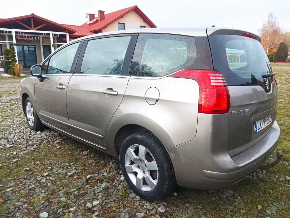 peugeot 2010r 7-osobowy 1.6 HDI