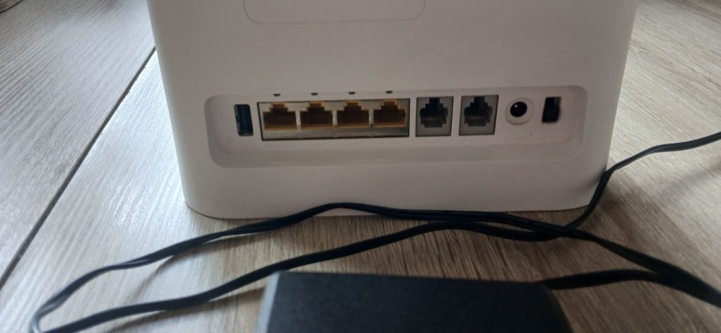 Modem/Router WiFi ZTE MF286