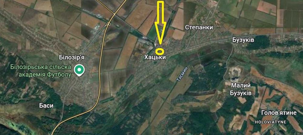 Будинок в Хацьках з великим гаражем-майстернею, є світло, газ та вода