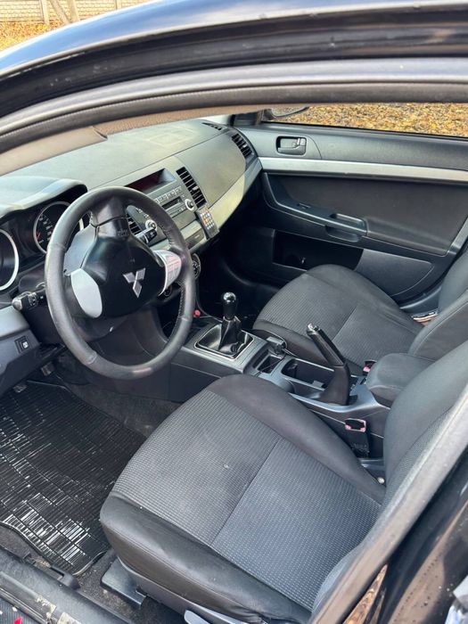 Продам mitsubishi lancer x 2011