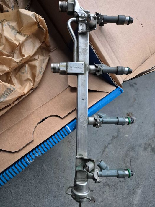 Wtryskiwacze z listwą