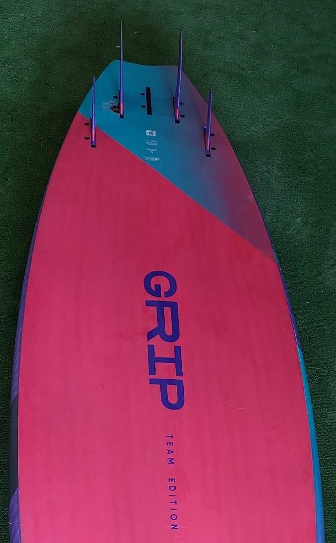 Waveboard Windsurf Fanatic Grip 81L Teamedition