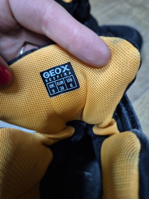 Śniegowce GEOX R. 39 Buty Zimowe dla Chłopca Cieple na Rzepy Obuwie
