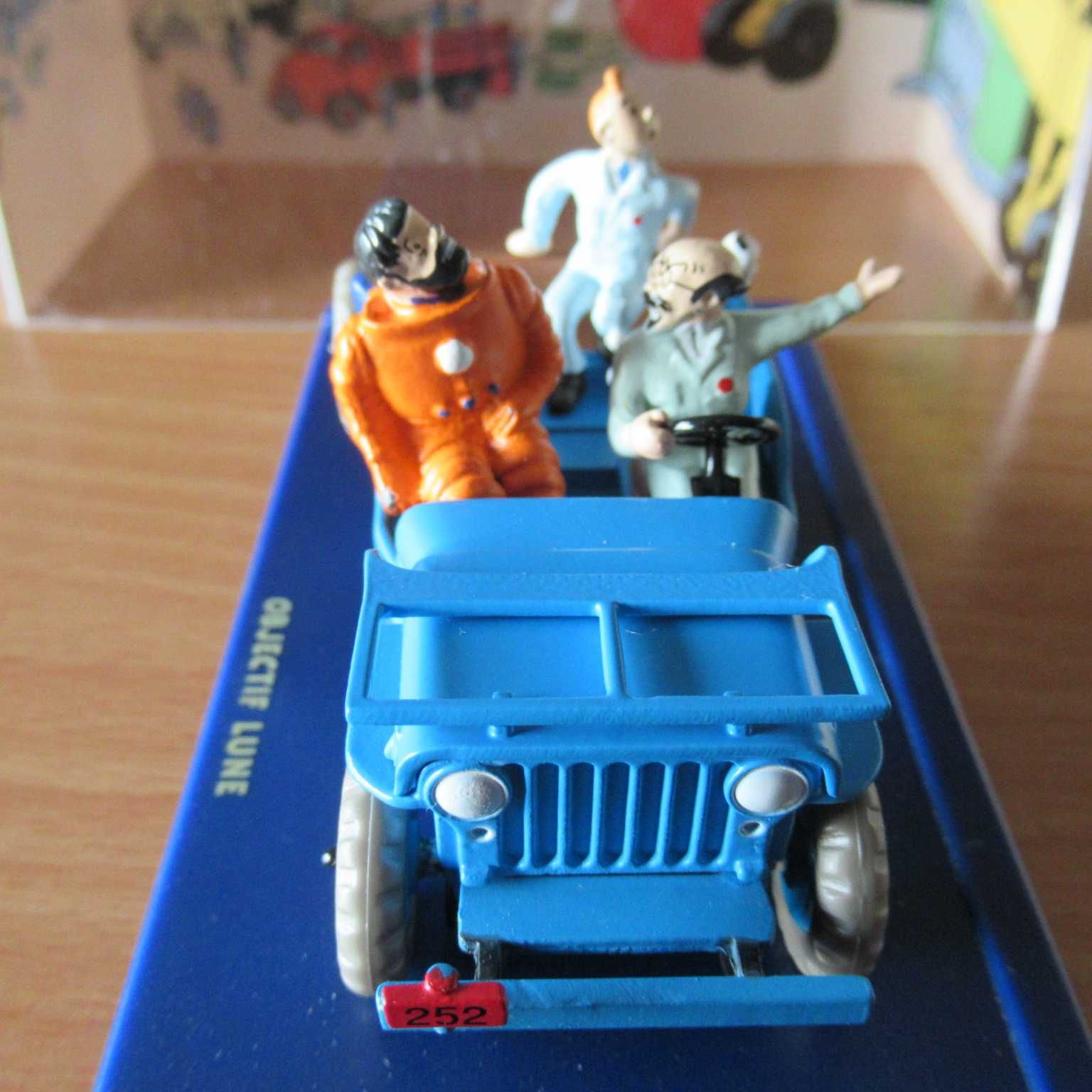 (c116/6) Jeep do Tin Tin (objetivo Lua) esc,1;43 na caixa acrílica