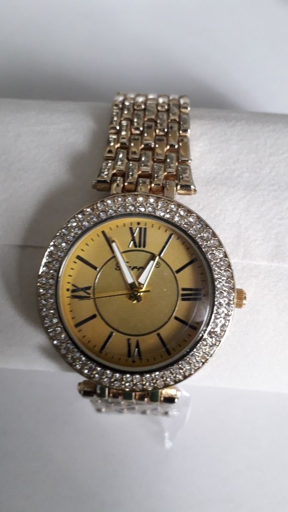 Zegarek damski nowy złota bransoleta