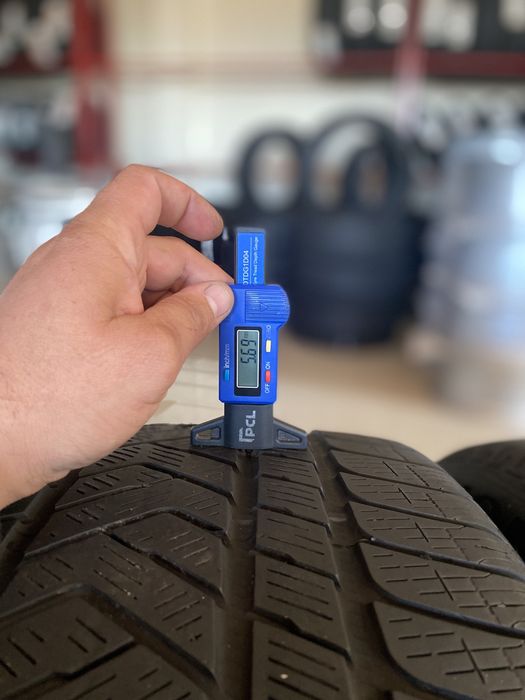 325/35/22 + 285/40/22 Pirelli зимня резина шини колеса автошини