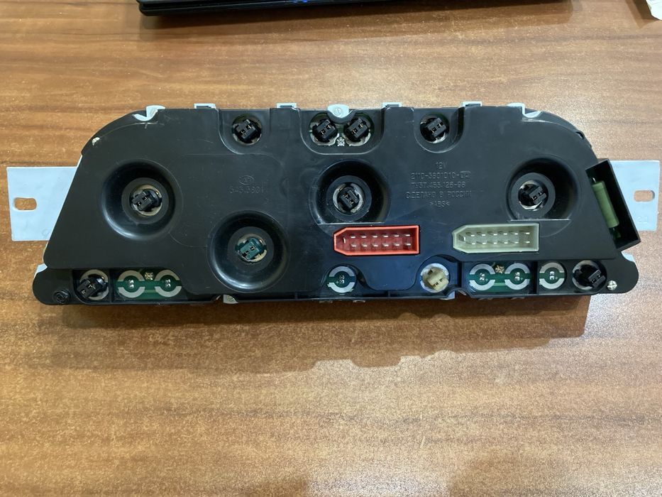 Панель приборов ВАЗ 2110-2115 343.3801 (пр-во Автоприбор)