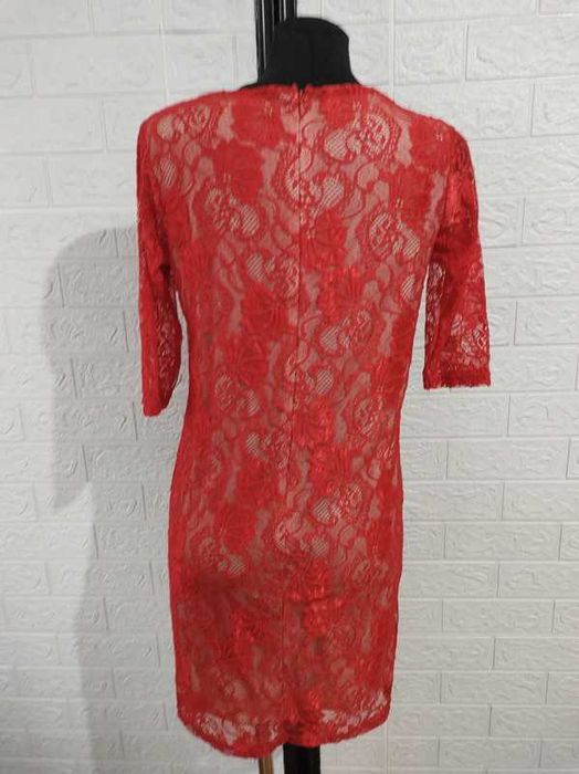 sukienka rozmiar m koronka czerwona elastyczna wizytowa