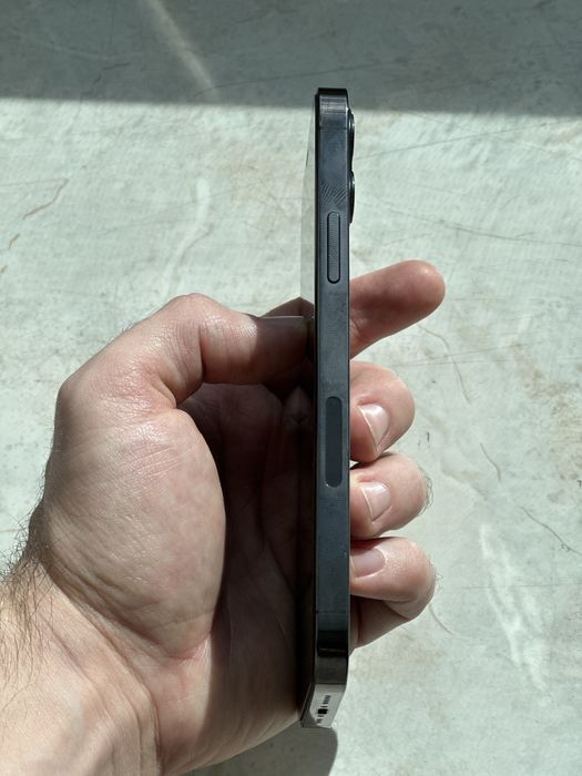 Iphone 12 pro 256 gb в отличном состоянии