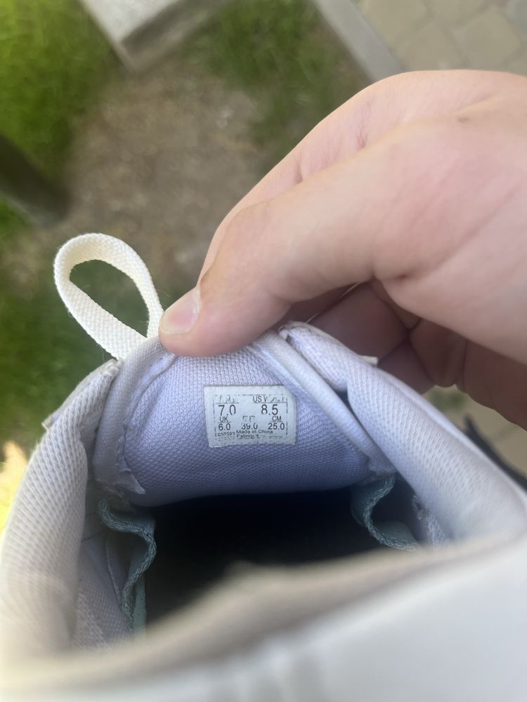 Взуття Vans біле