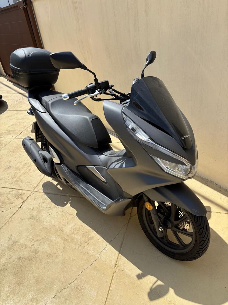 Honda PCX como nova