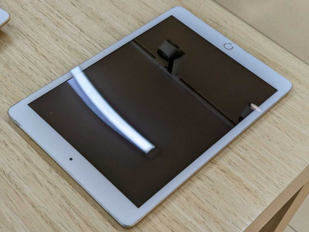 /7753/ iPad 8 2020 10.2 4G 32GB Silver MYN52 MYMJ2 Обмін Гарантія
